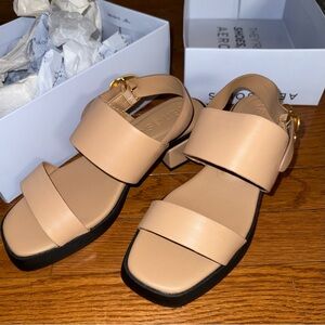 Aerosoles Sandals 8 WIDE